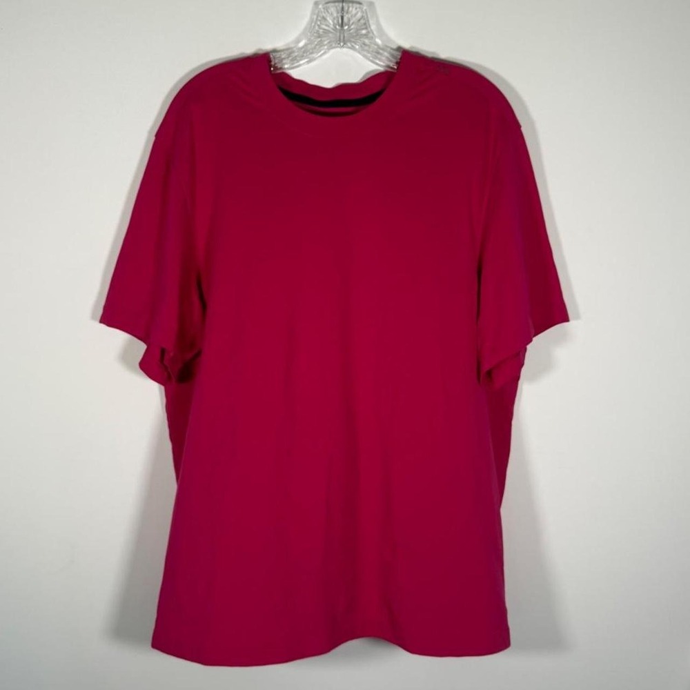 pink Lululemon T-shirt